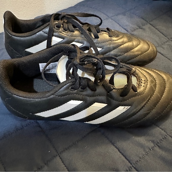 adidas Soccer Cleats — PLEASE READ! - Picture 2 of 6